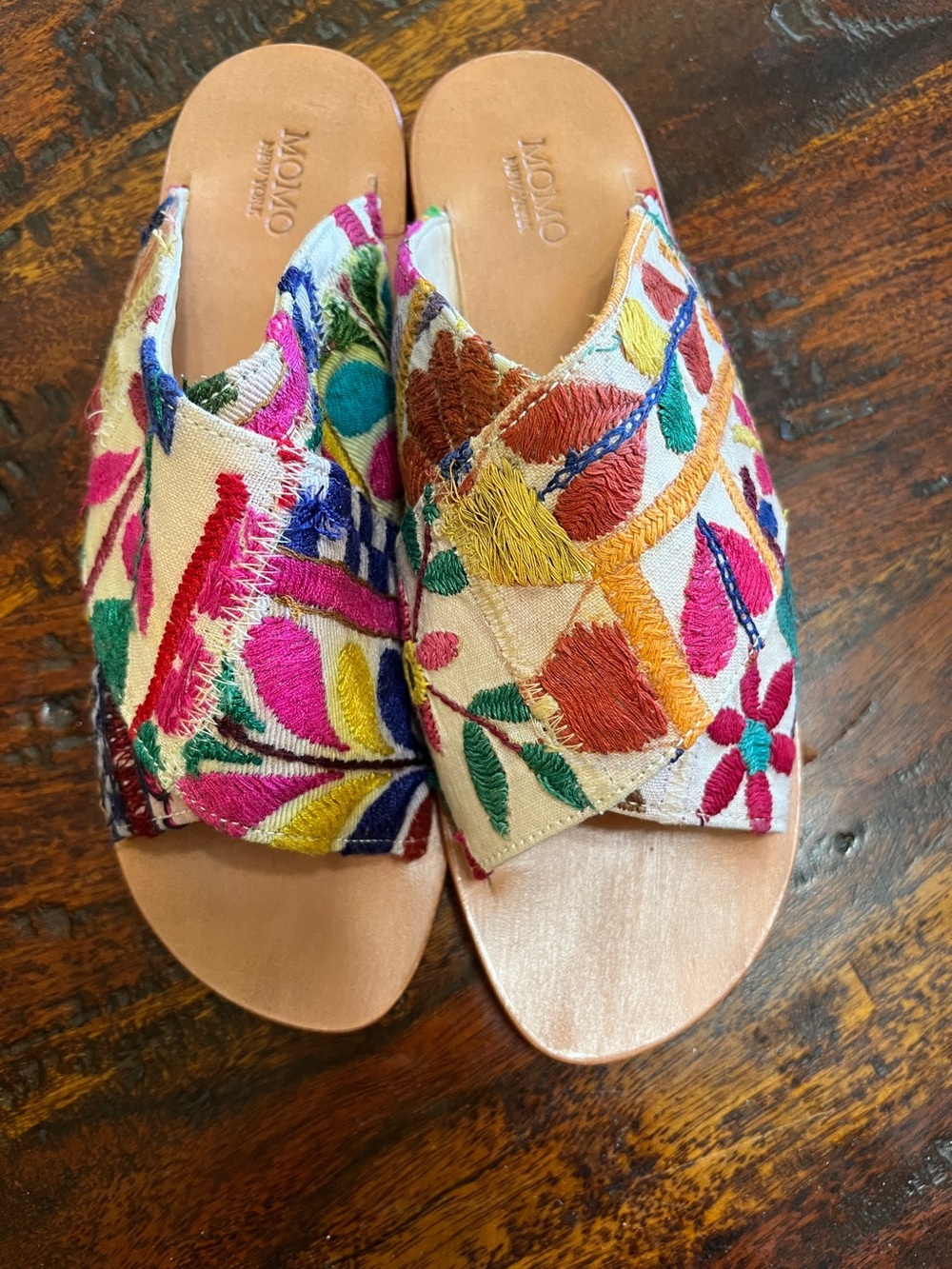 MOMO x Free People Hand-Embroidered Multicolor Women’s Slide Sandals. Boho NEW 9